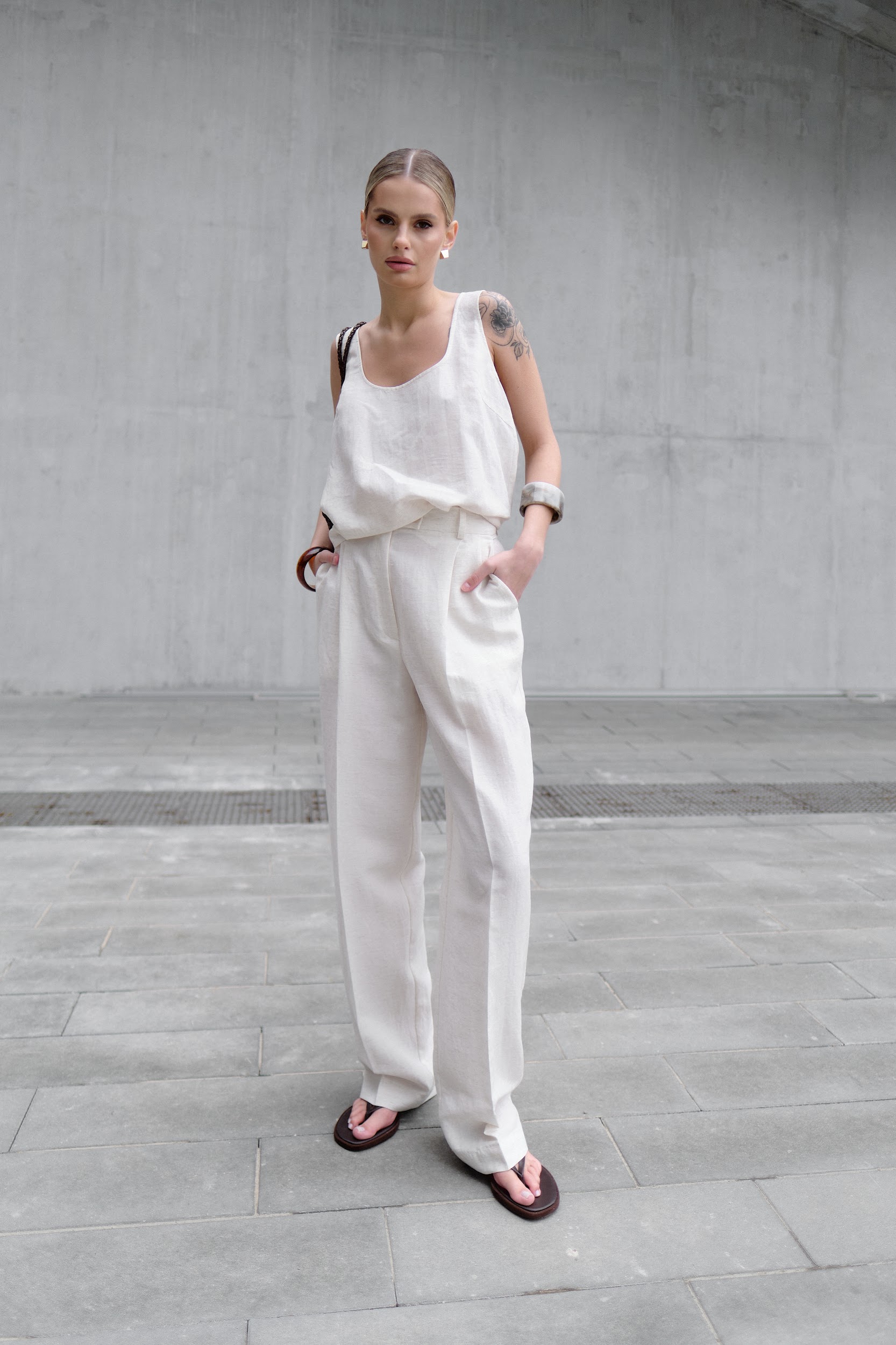 Брюки зауженные, молочный