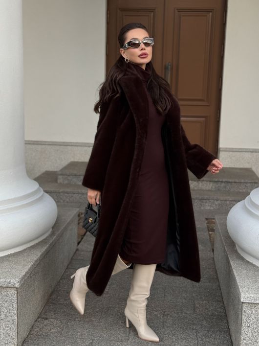 Шубка "волк" в макси длине, шоколадный