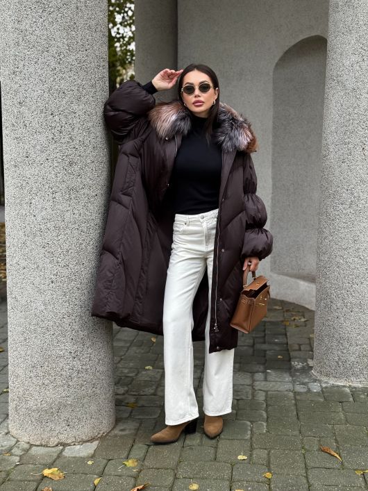 Пуховик в длине с мехом лисы, черный