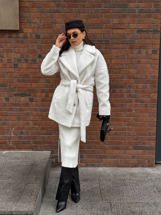 Полупальто из мутона, белый