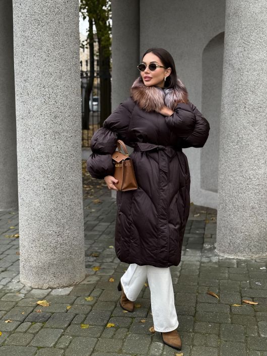 Пуховик в длине с мехом лисы, черный