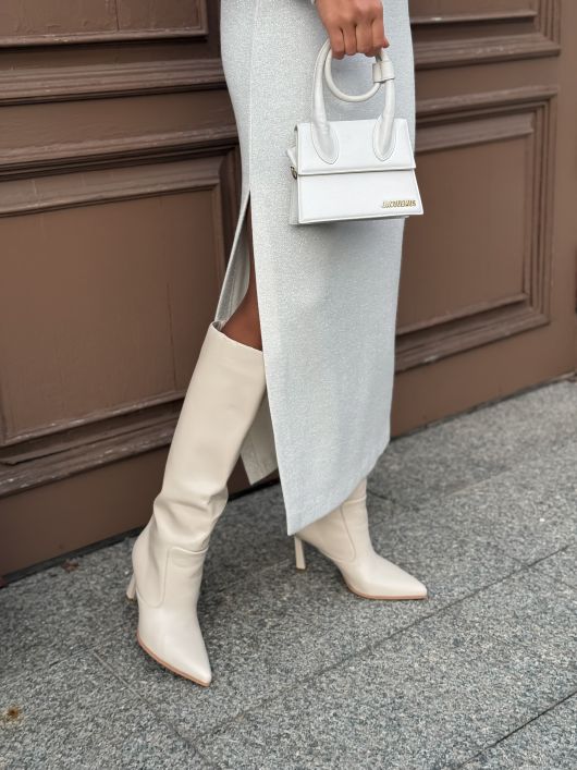 Платье из ангоры в длине миди, белый