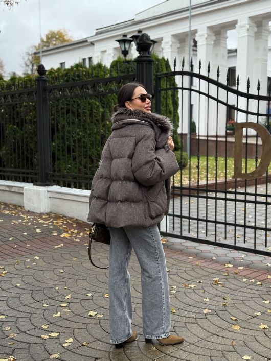 Пуховик с мехом лисы из мохера, шоколадный