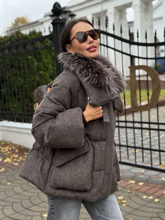 Пуховик с мехом лисы из мохера, шоколадный