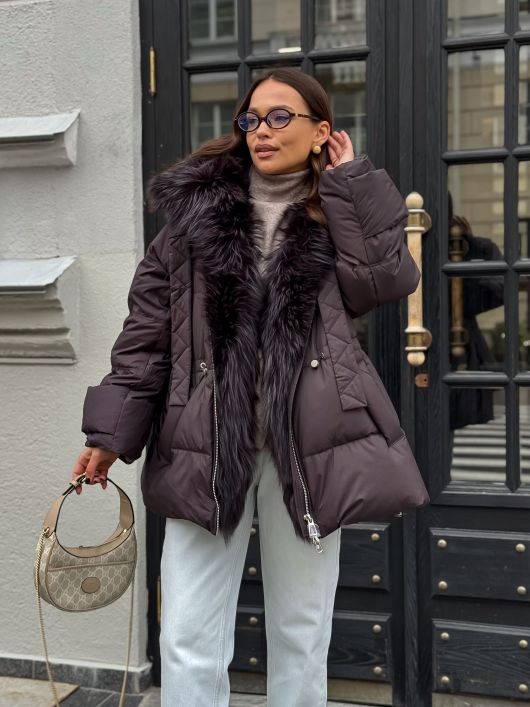 Пуховик с мехом лисы, баклажановый