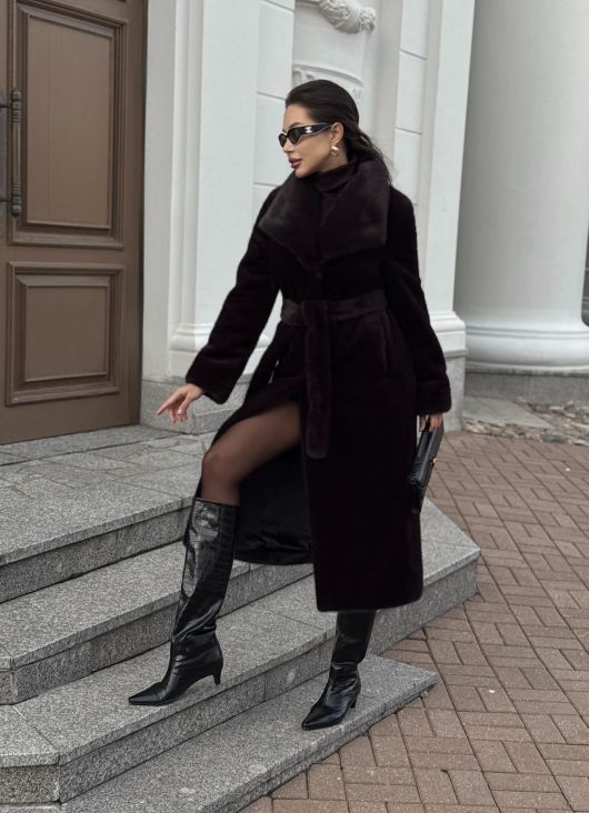 Шубка "волк" с широким воротом, черный