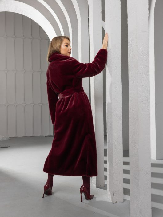 Шубка "волк" со шлицами, бургунди