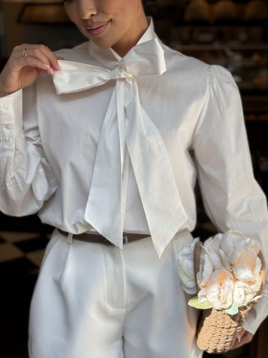 Рубашка с бантом, белый