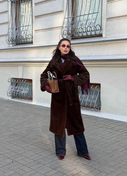 Шубка "волк" в макси длине, кофейный