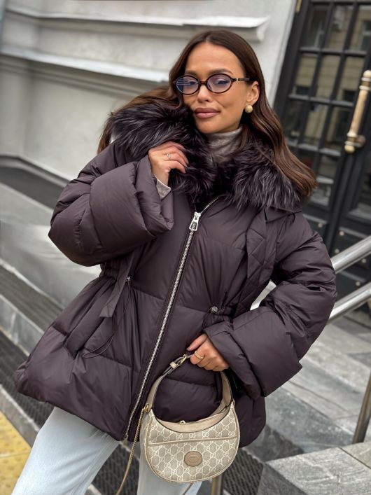 Пуховик с мехом лисы, баклажановый