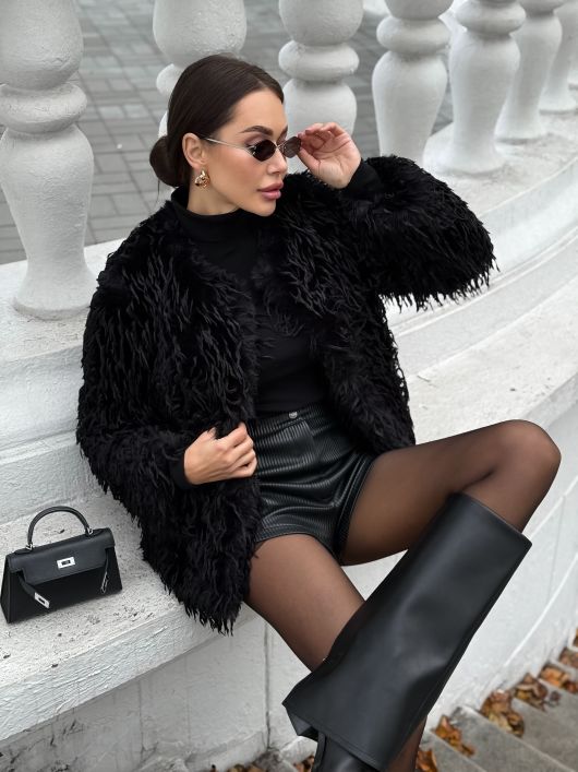 Бомбер укороченный с перьями, черный